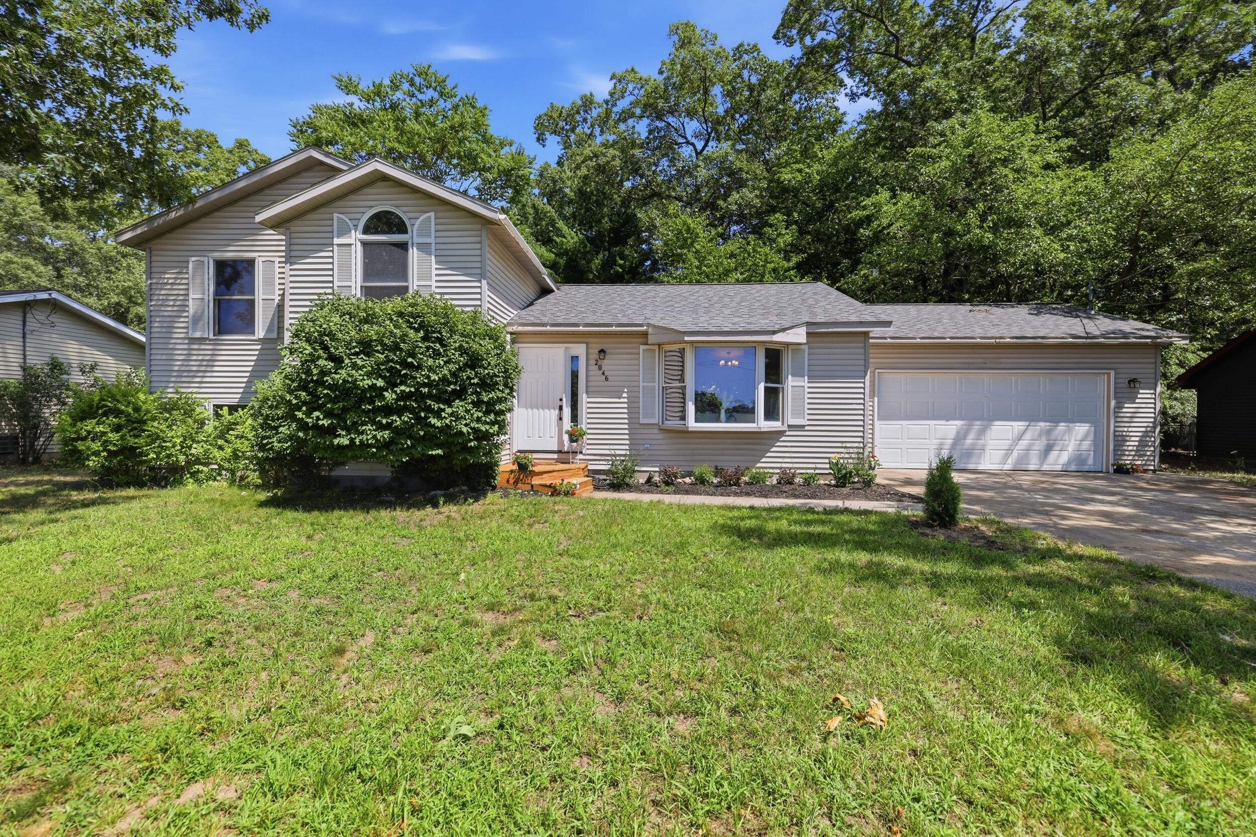 2046 N Roberts Road Muskegon MI 49445