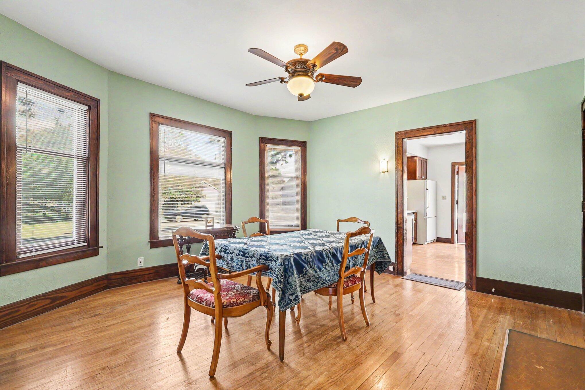 40 W 18th Street Holland MI 49423