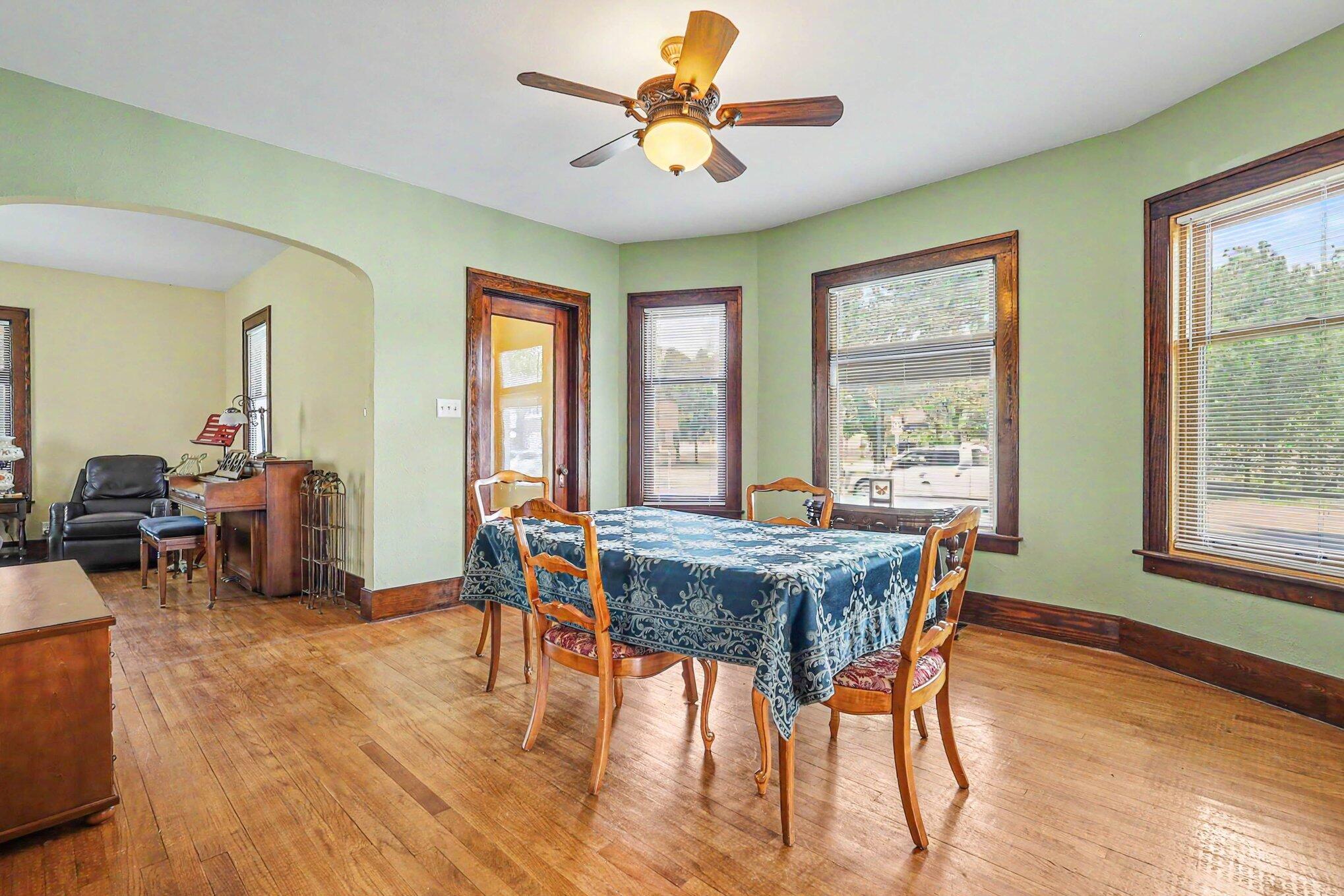40 W 18th Street Holland MI 49423