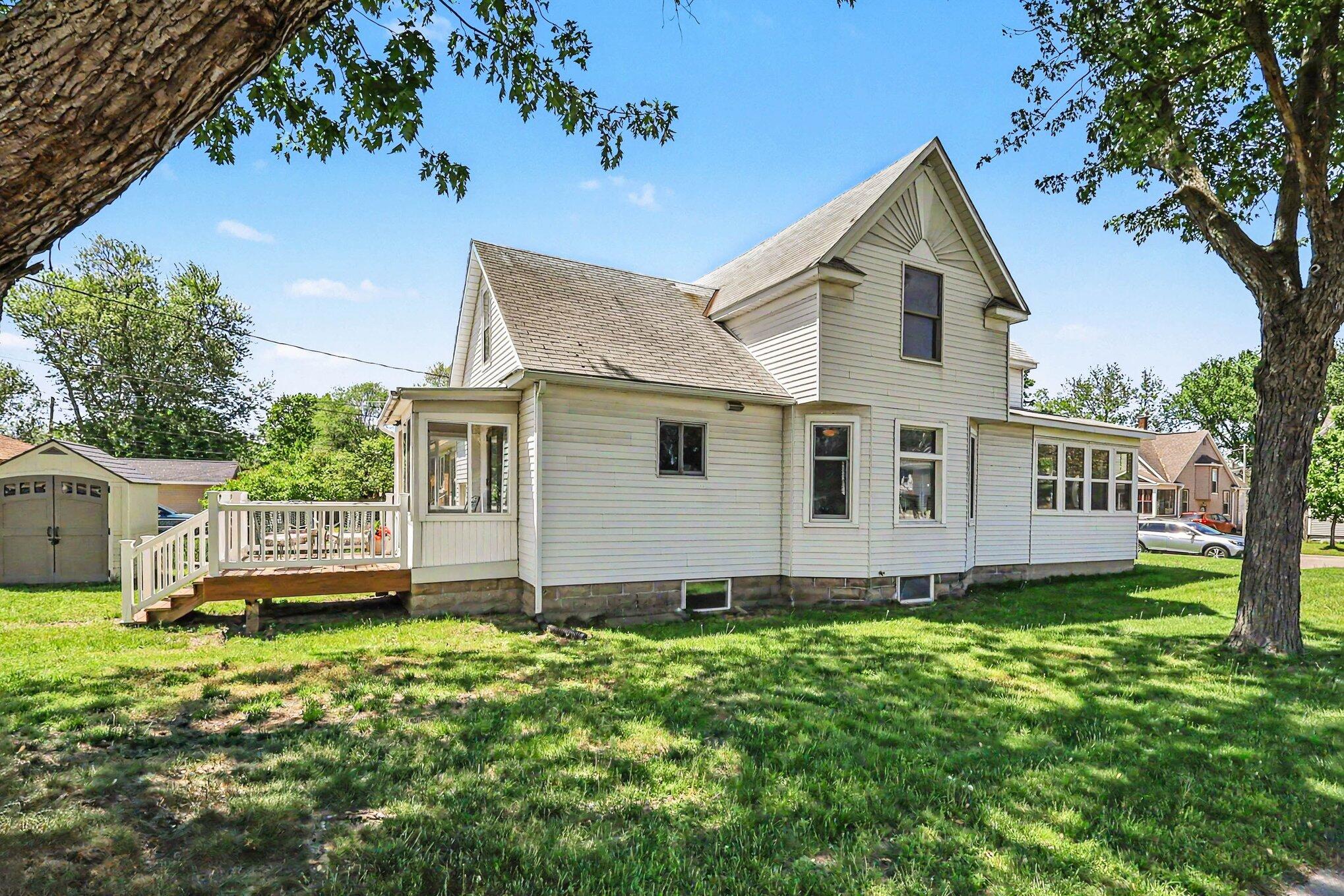 40 W 18th Street Holland MI 49423