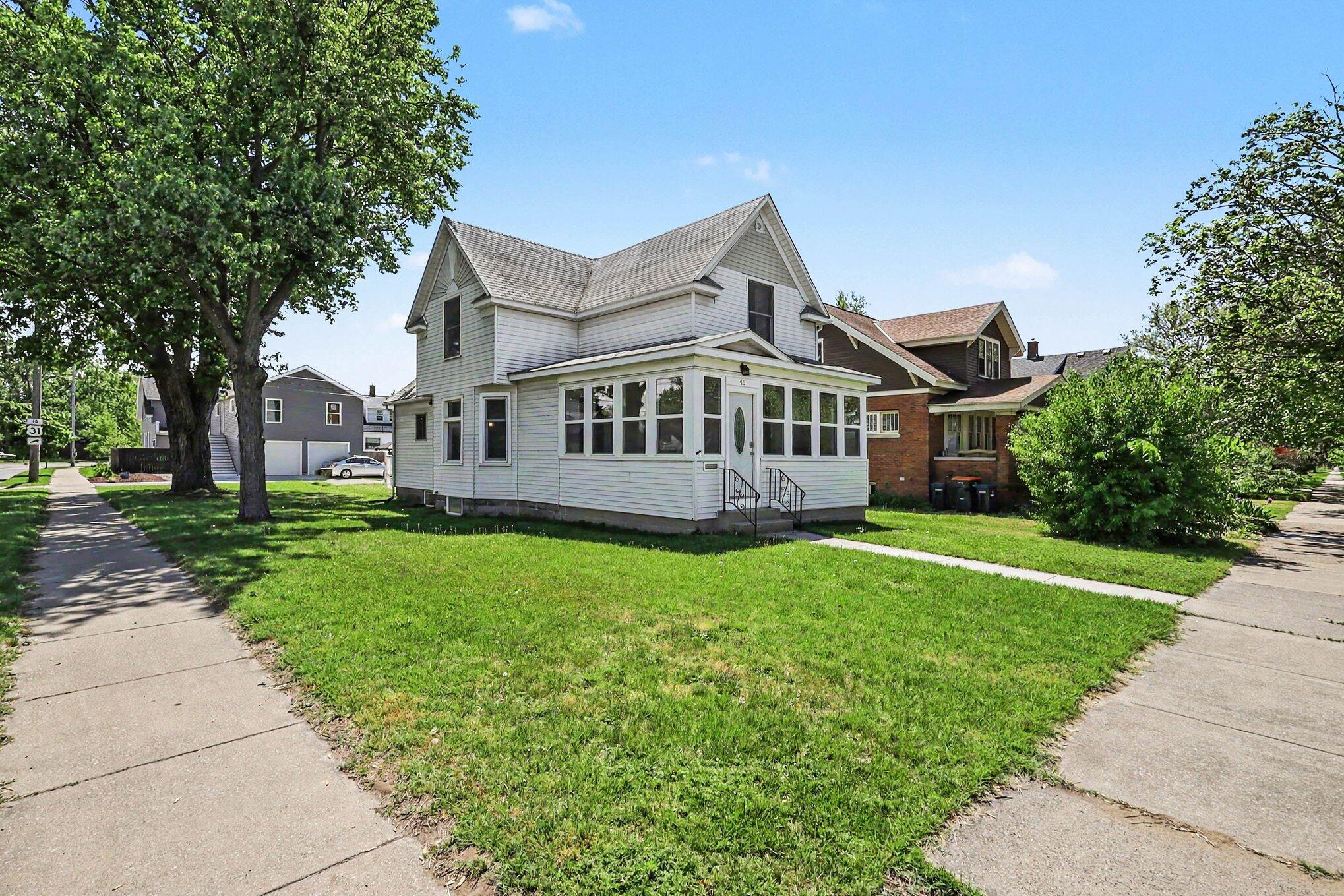 40 W 18th Street Holland MI 49423