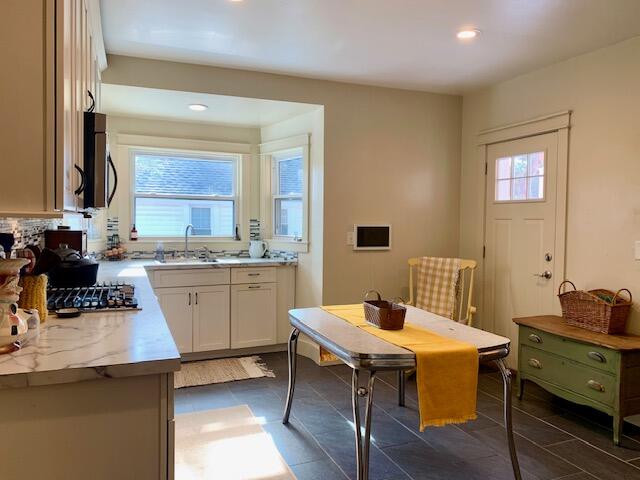 406 N Rowe Street Ludington MI 49431