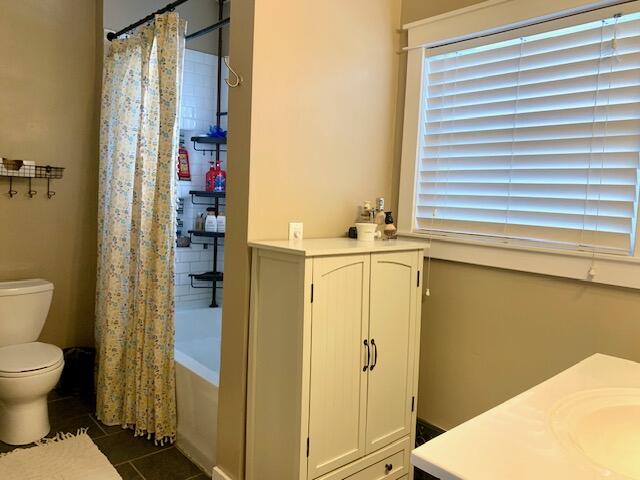 406 N Rowe Street Ludington MI 49431