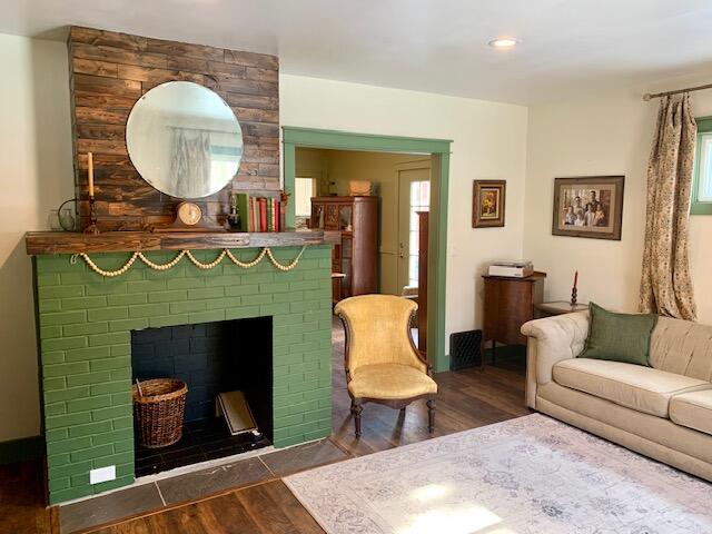 406 N Rowe Street Ludington MI 49431