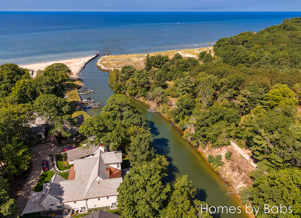 4490 Birchwood Court Muskegon MI 49441