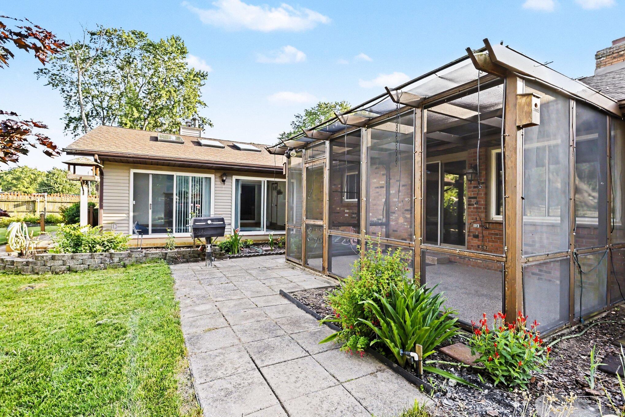 5537 Dennis Street Stevensville MI 49127