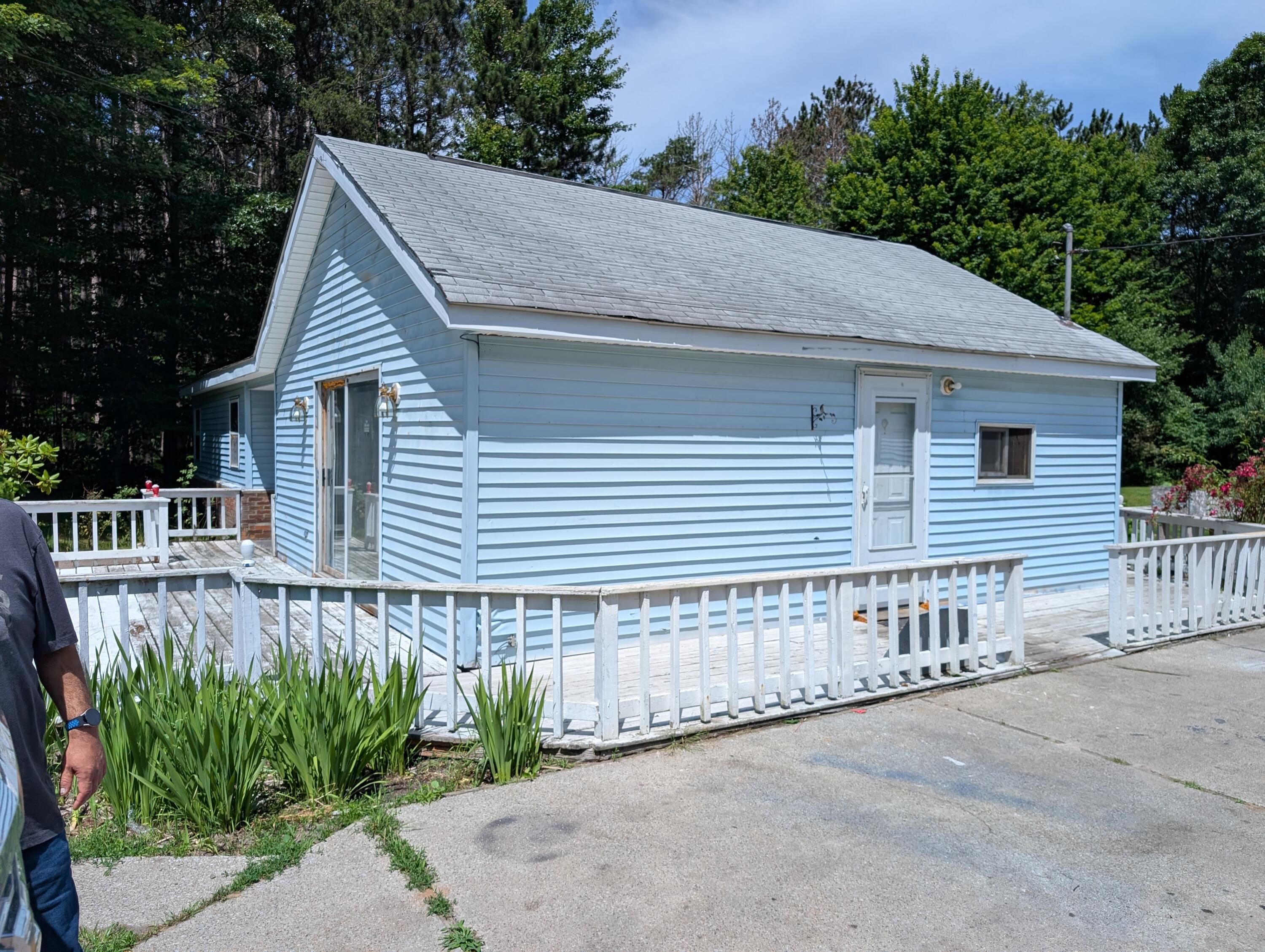 4460 W River Road Muskegon MI 49445