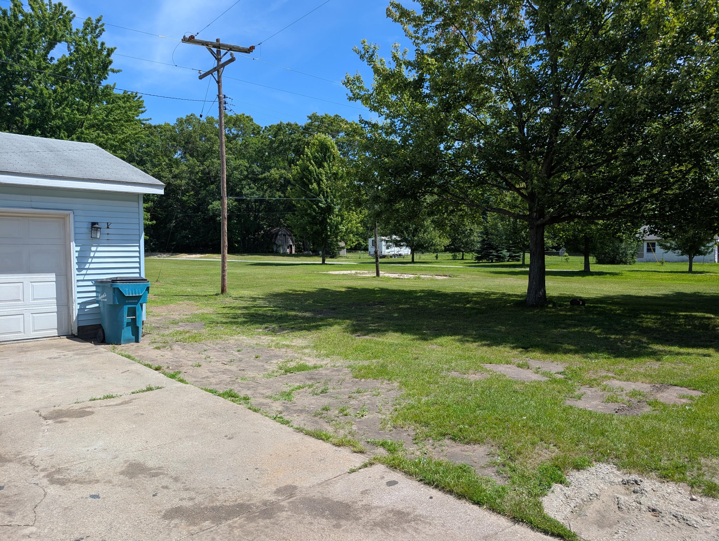 4460 W River Road Muskegon MI 49445