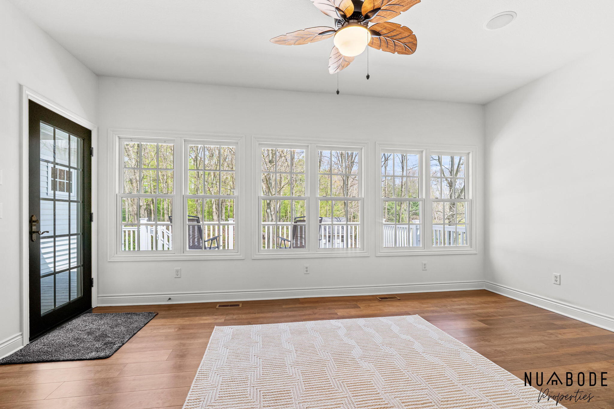 4082 Oakharbor Street Kalamazoo MI 49009