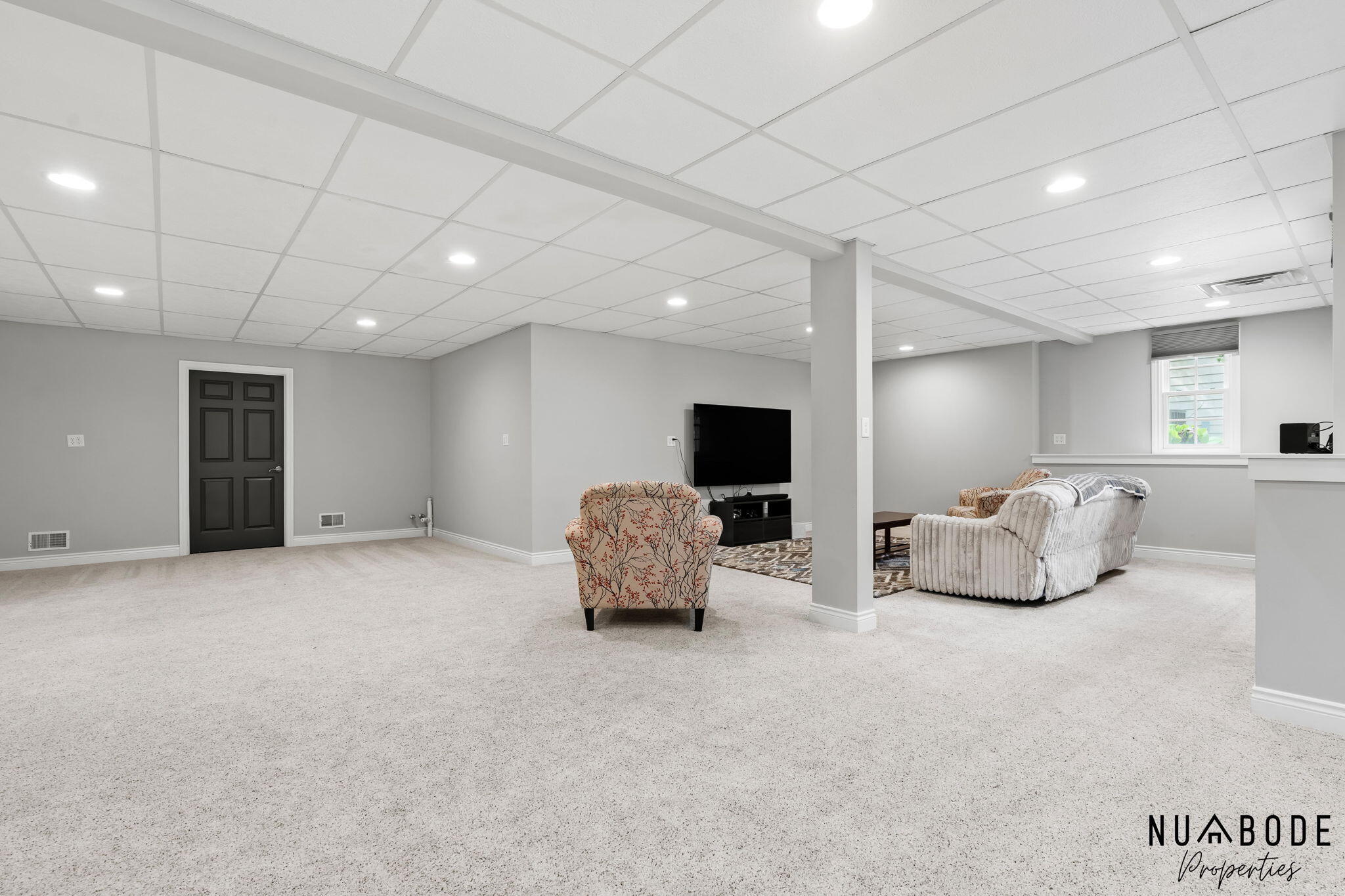 4082 Oakharbor Street Kalamazoo MI 49009