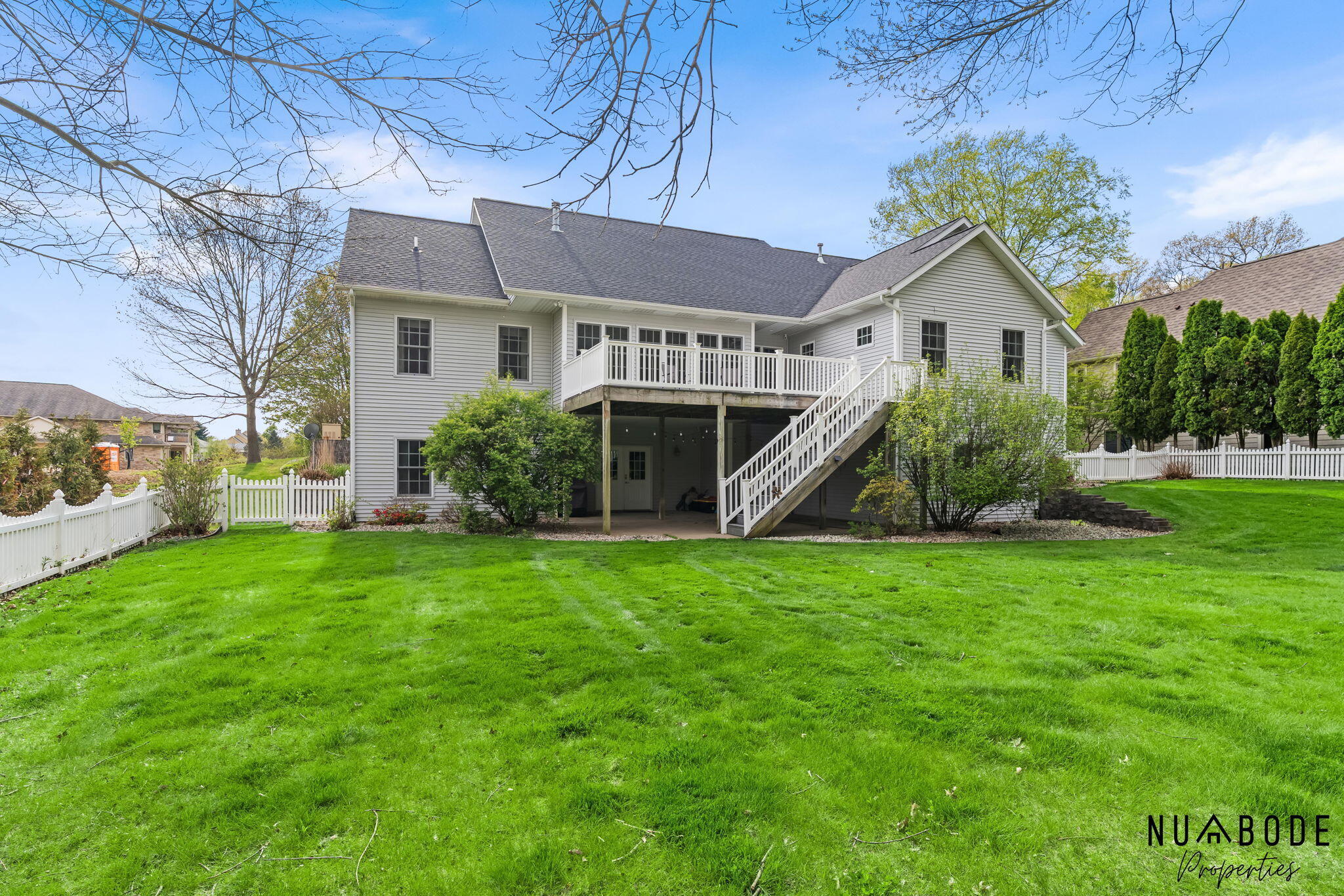 4082 Oakharbor Street Kalamazoo MI 49009