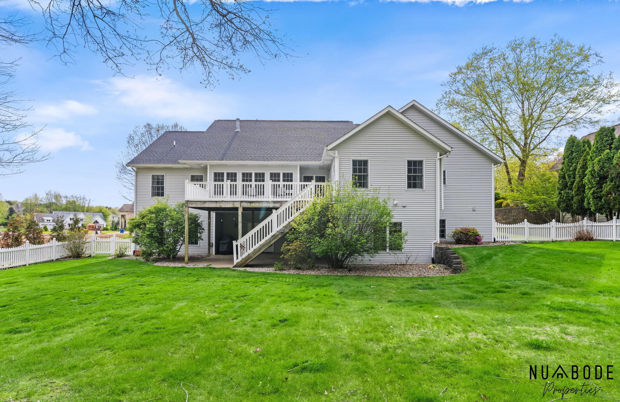 4082 Oakharbor Street Kalamazoo MI 49009