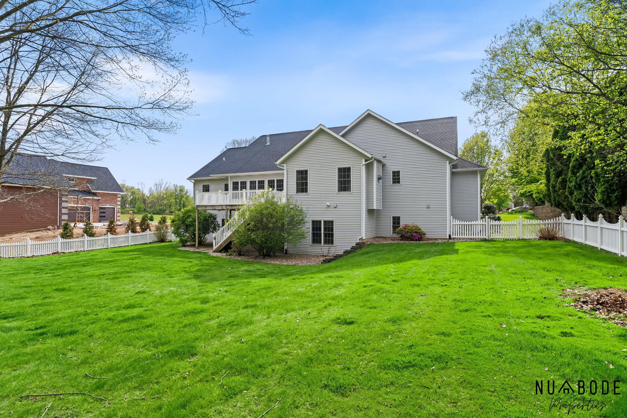 4082 Oakharbor Street Kalamazoo MI 49009