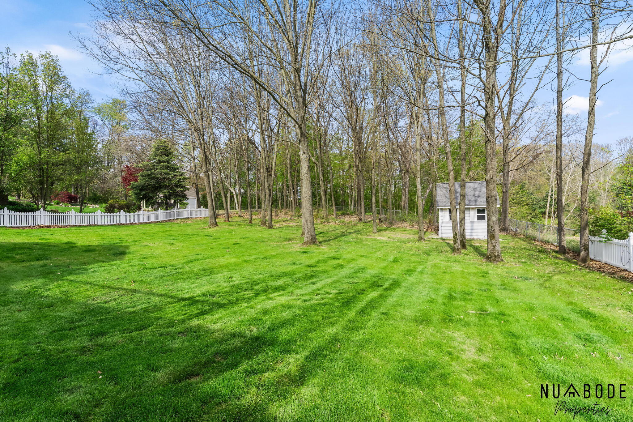 4082 Oakharbor Street Kalamazoo MI 49009