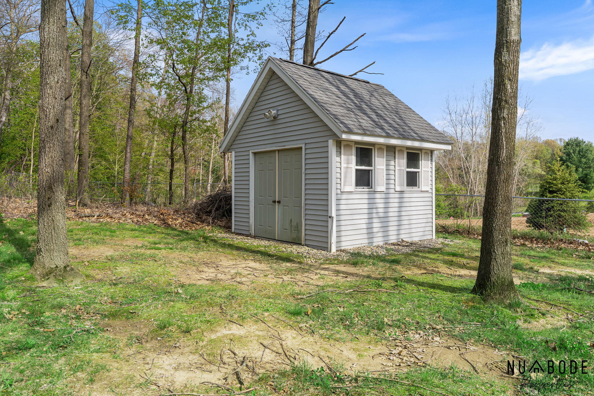 4082 Oakharbor Street Kalamazoo MI 49009