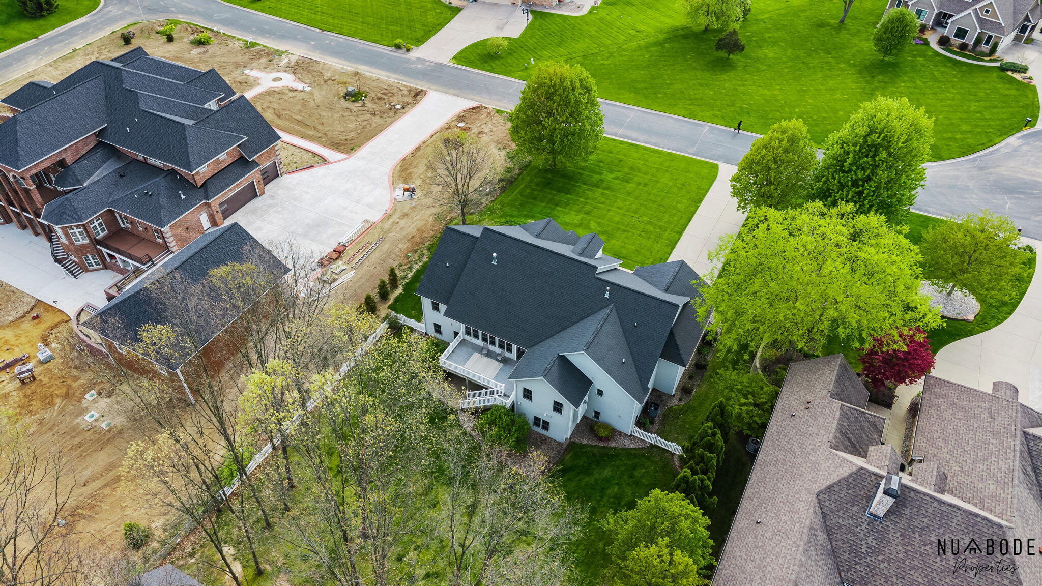 4082 Oakharbor Street Kalamazoo MI 49009