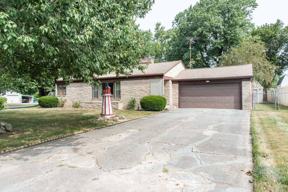 1805 Golfview Avenue Kalamazoo MI 49001