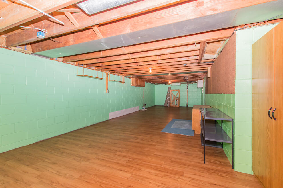 1805 Golfview Avenue Kalamazoo MI 49001