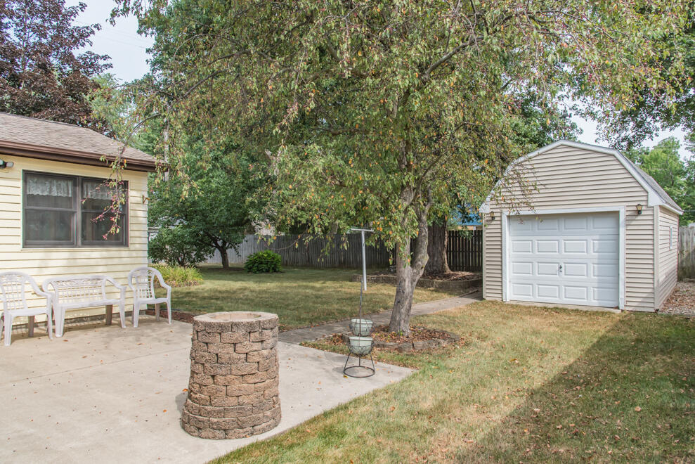 1805 Golfview Avenue Kalamazoo MI 49001