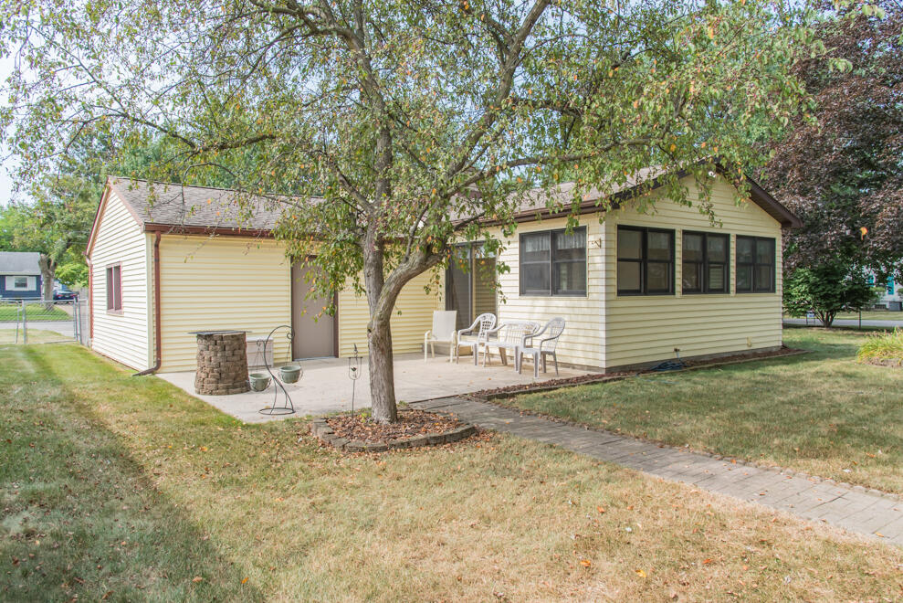 1805 Golfview Avenue Kalamazoo MI 49001