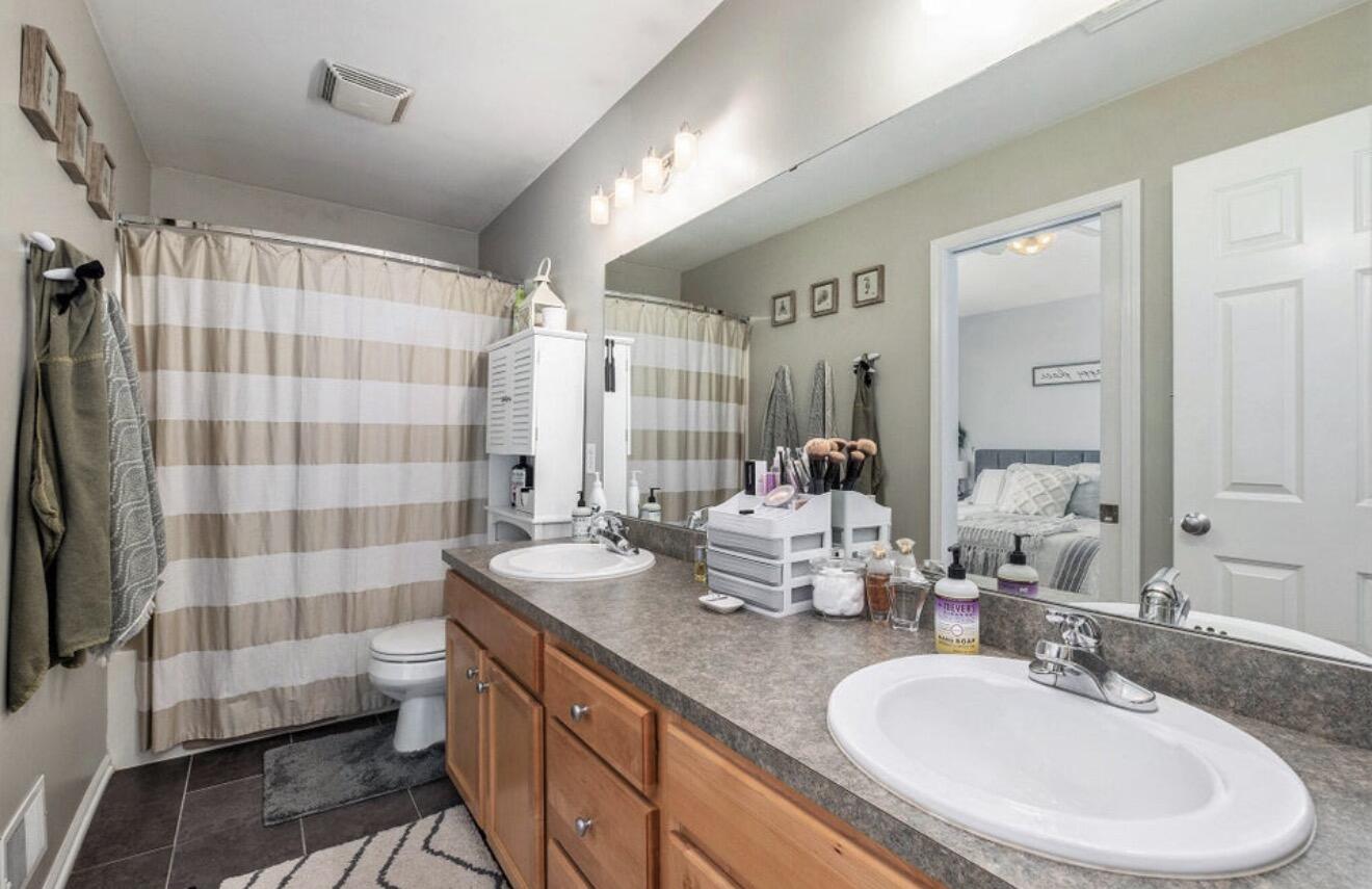730 Splitrail Avenue NW Grand Rapids MI 49504