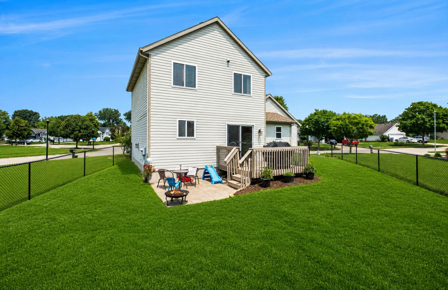 730 Splitrail Avenue NW Grand Rapids MI 49504