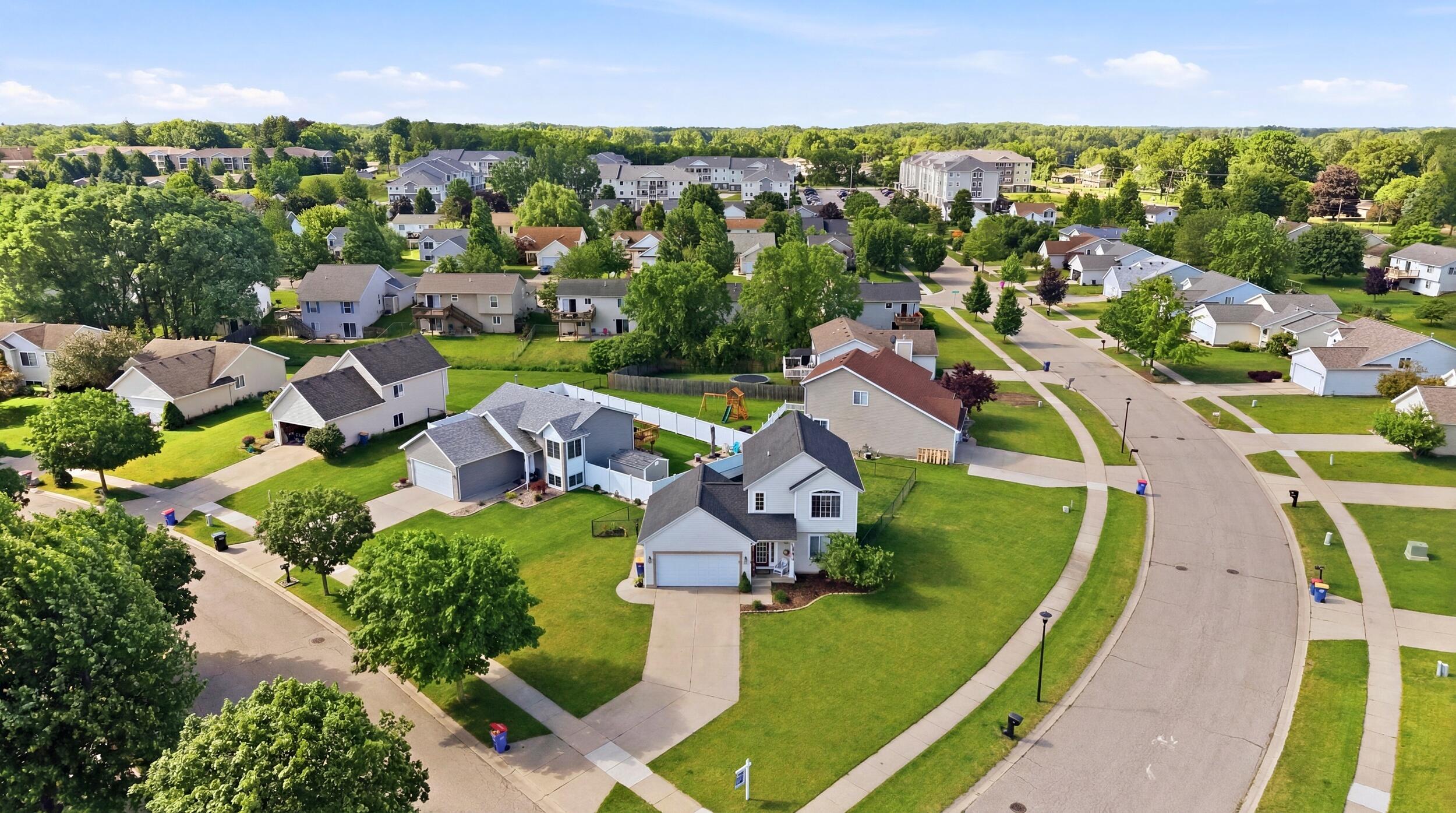 730 Splitrail Avenue NW Grand Rapids MI 49504