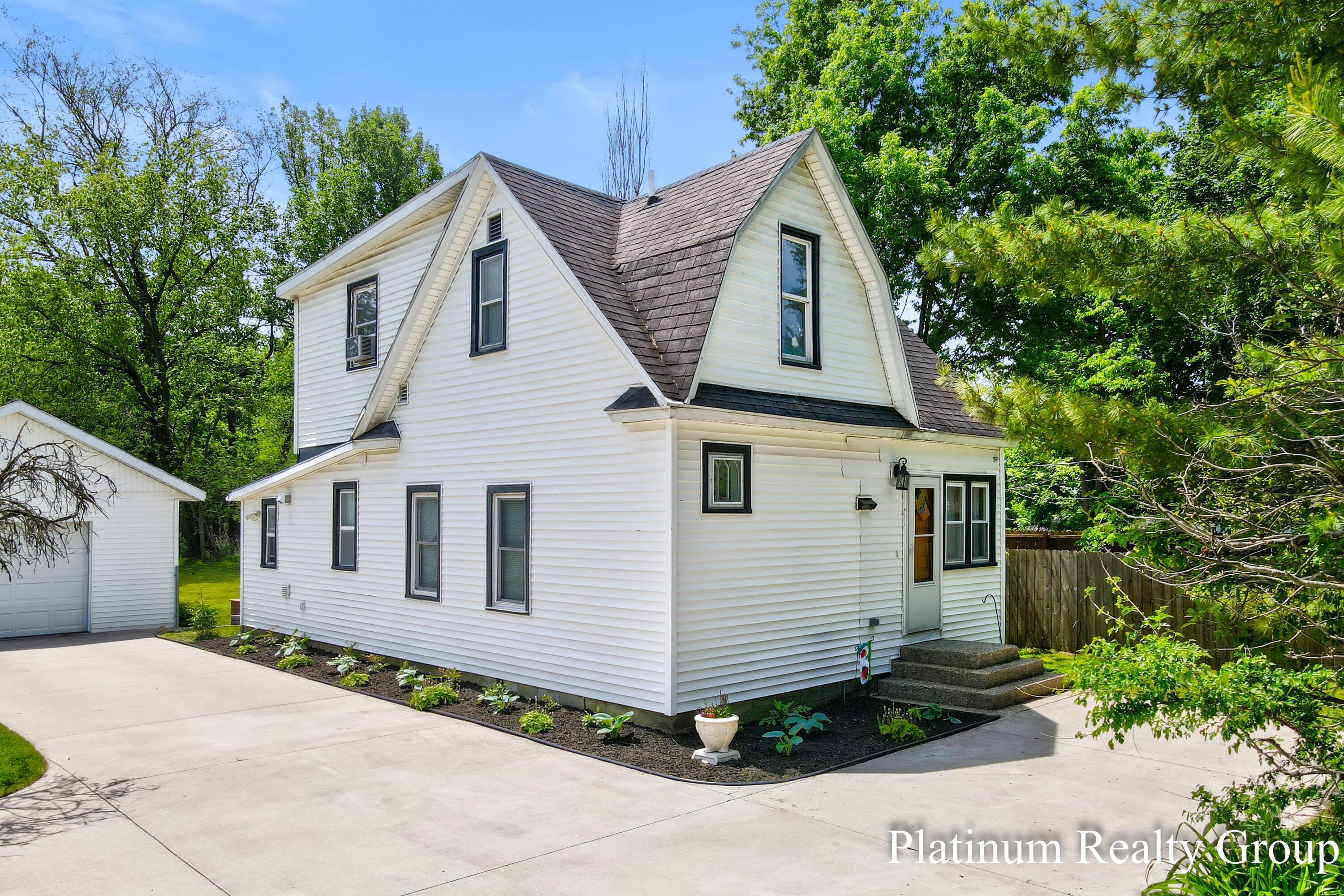 736 4 Mile Road NE Grand Rapids MI 49525