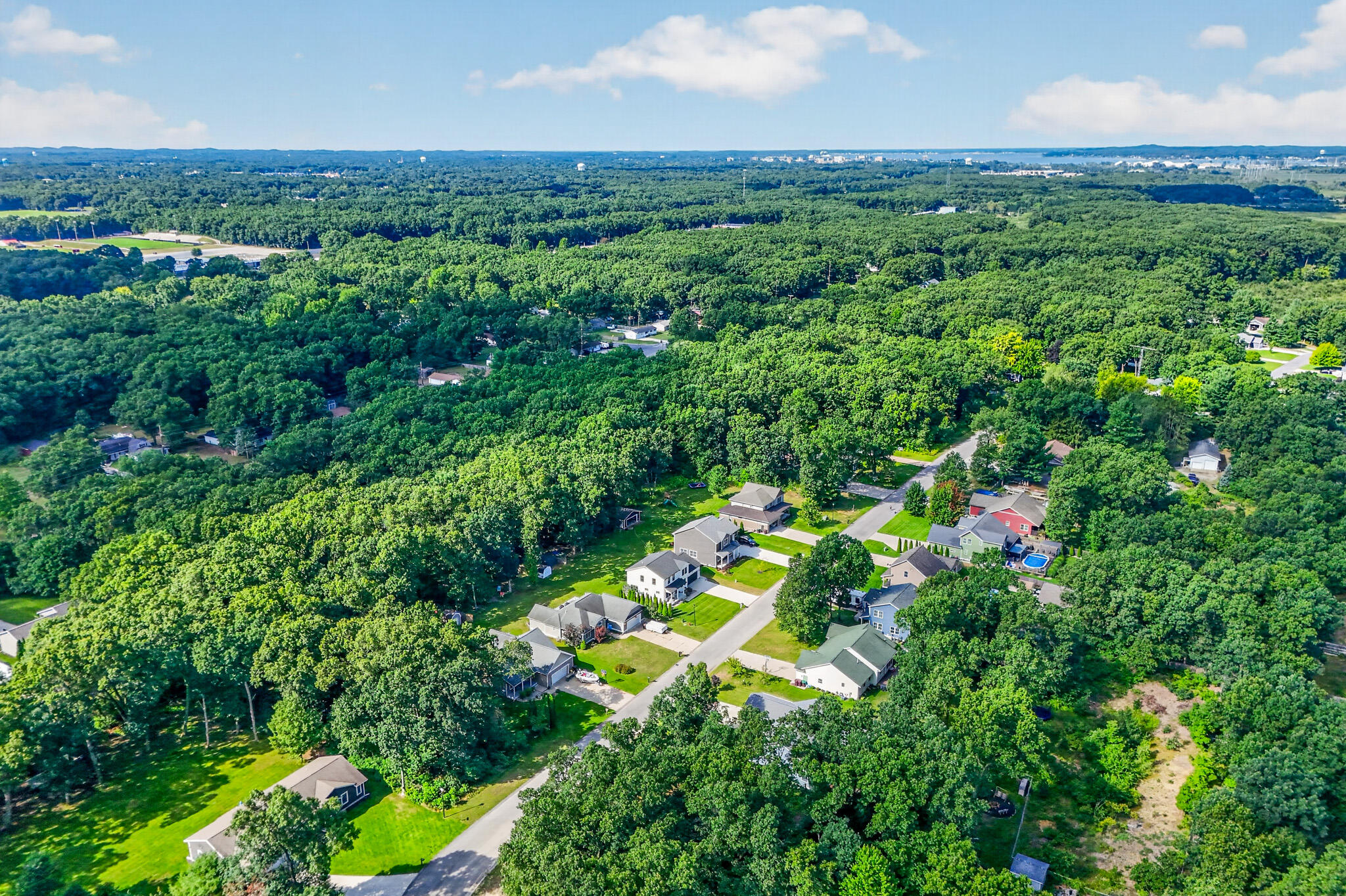 2525 Chestnut Trail Muskegon MI 49442