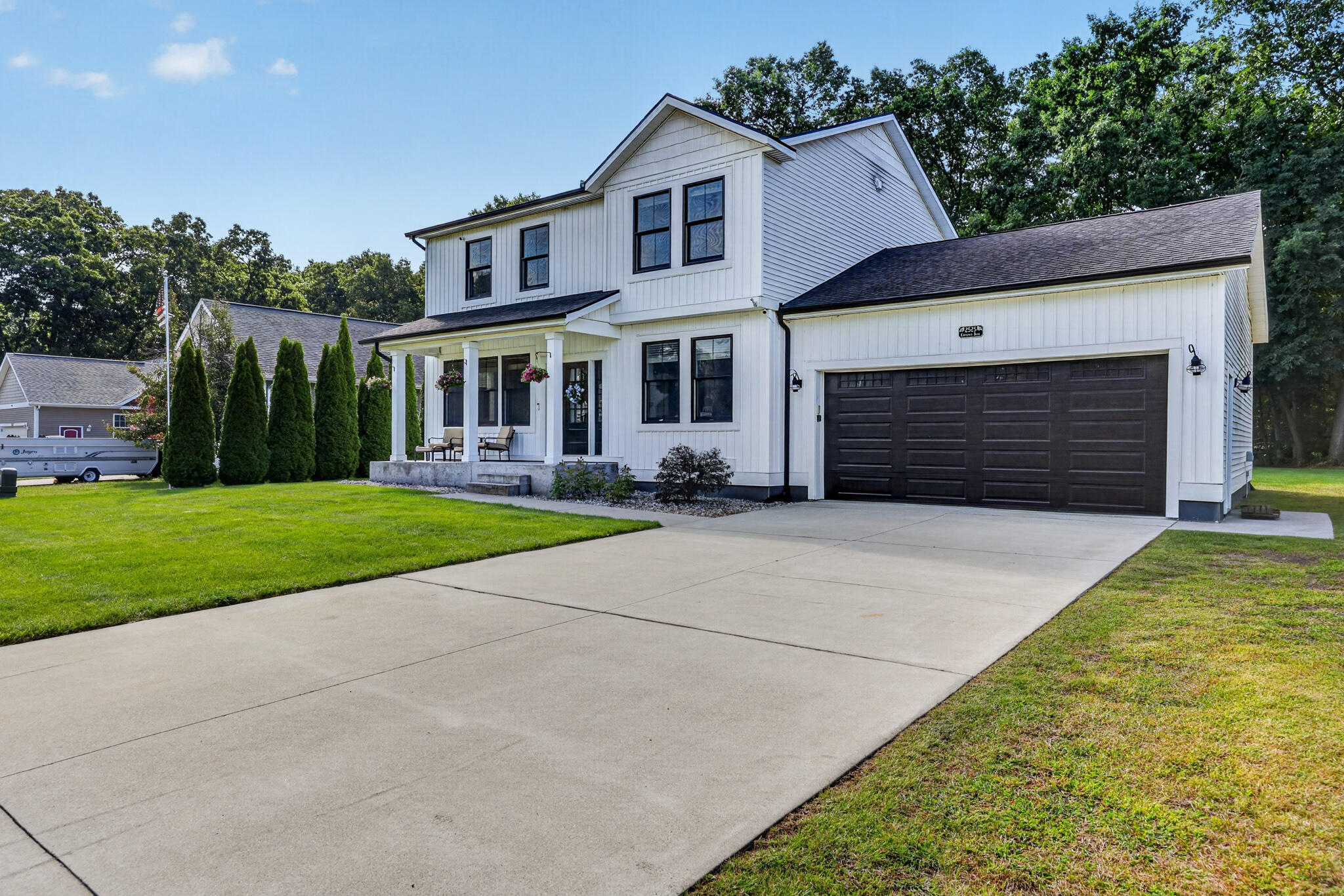 2525 Chestnut Trail Muskegon MI 49442