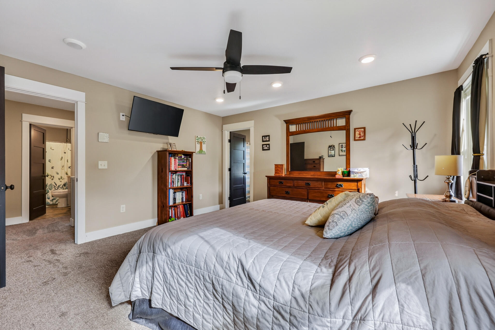 2525 Chestnut Trail Muskegon MI 49442