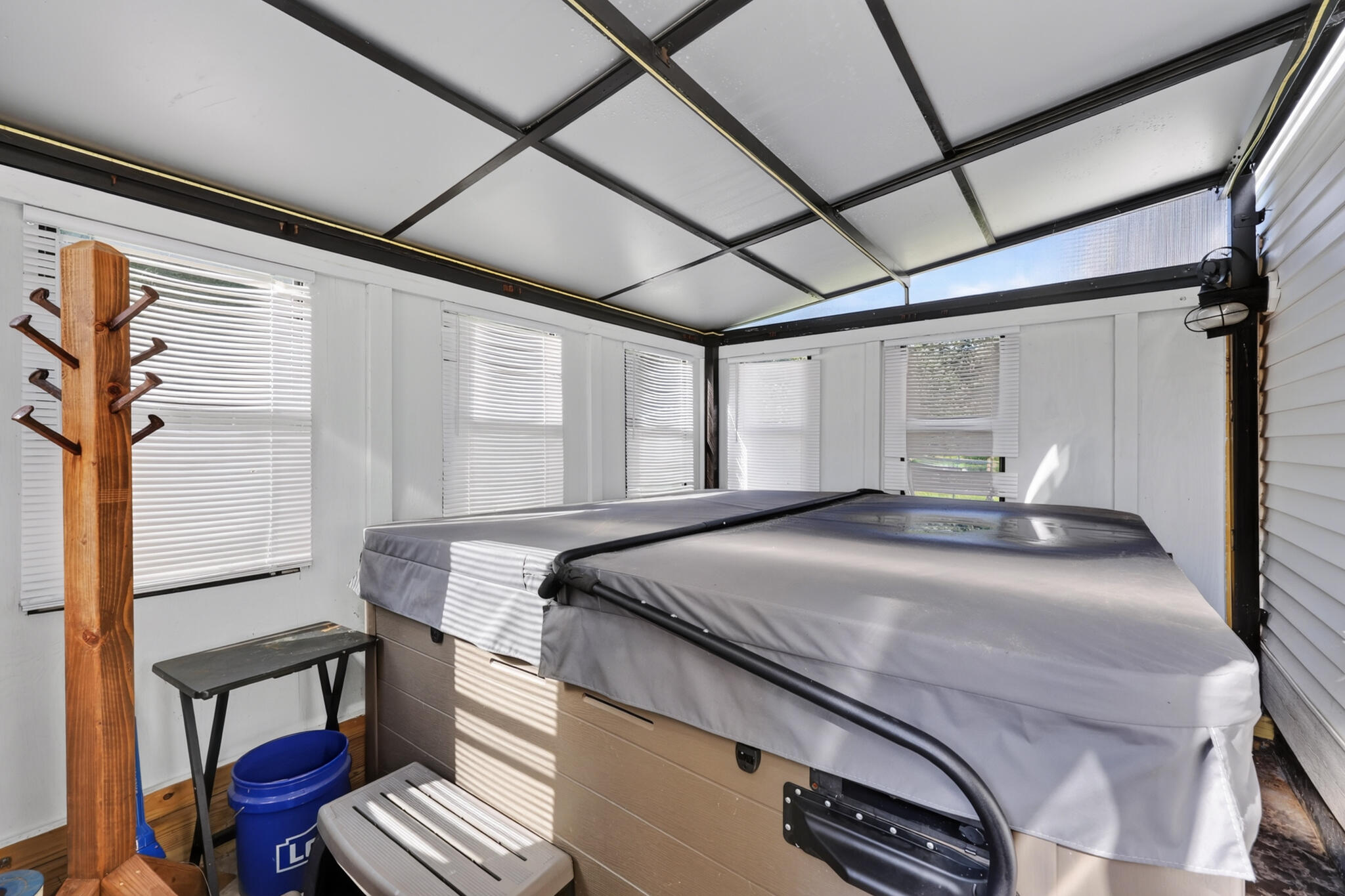 2525 Chestnut Trail Muskegon MI 49442