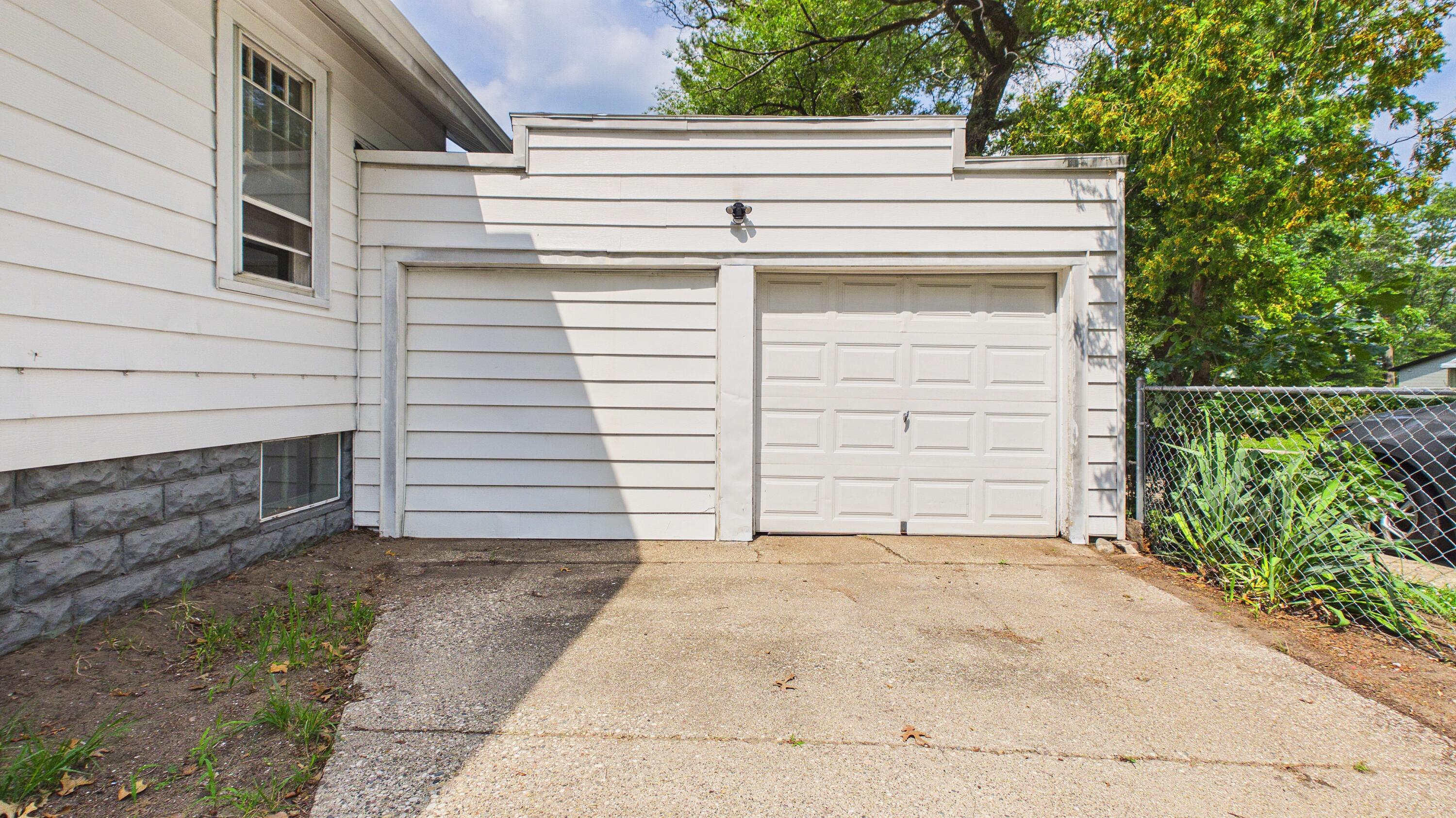 410 Adams Avenue Muskegon MI 49442