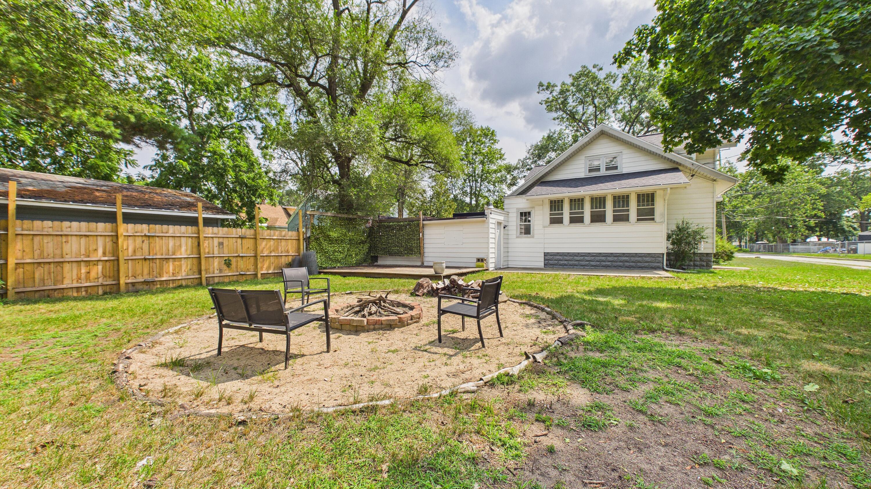 410 Adams Avenue Muskegon MI 49442