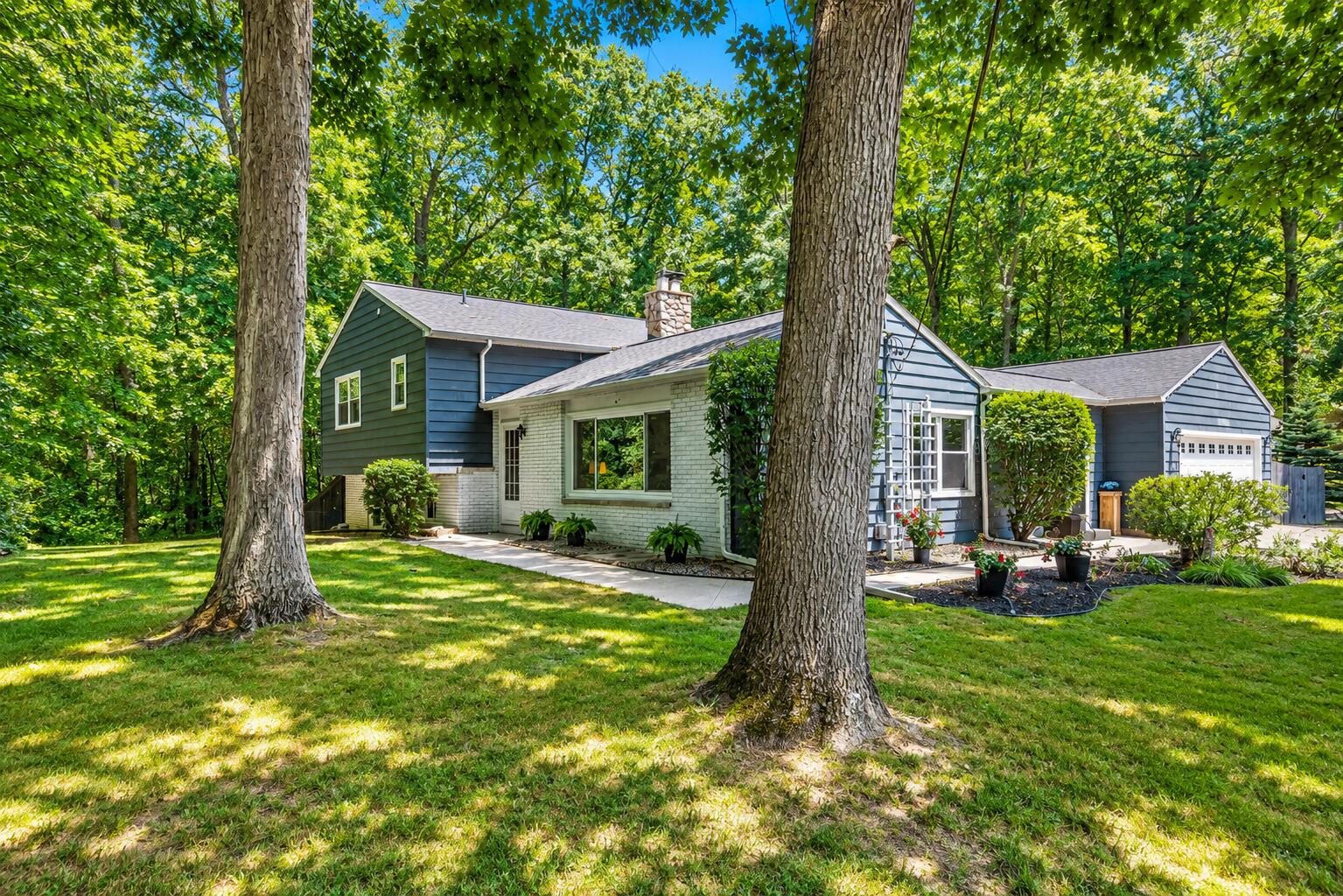 8978 Wendalyn Way Kalamazoo MI 49009