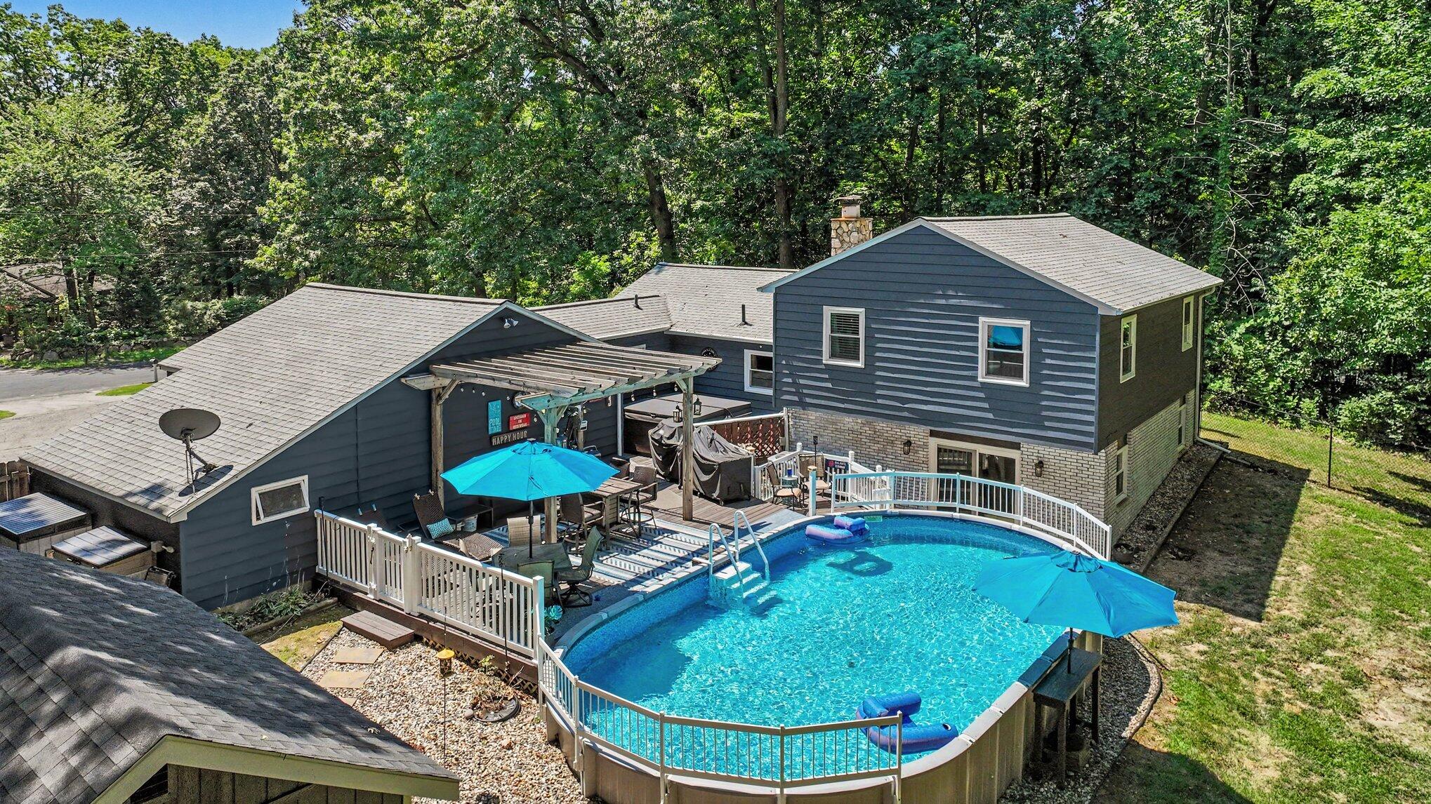 8978 Wendalyn Way Kalamazoo MI 49009