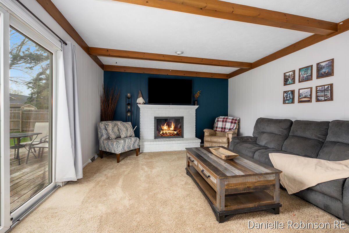 3460 Sunnyhill Street NE Rockford MI 49341