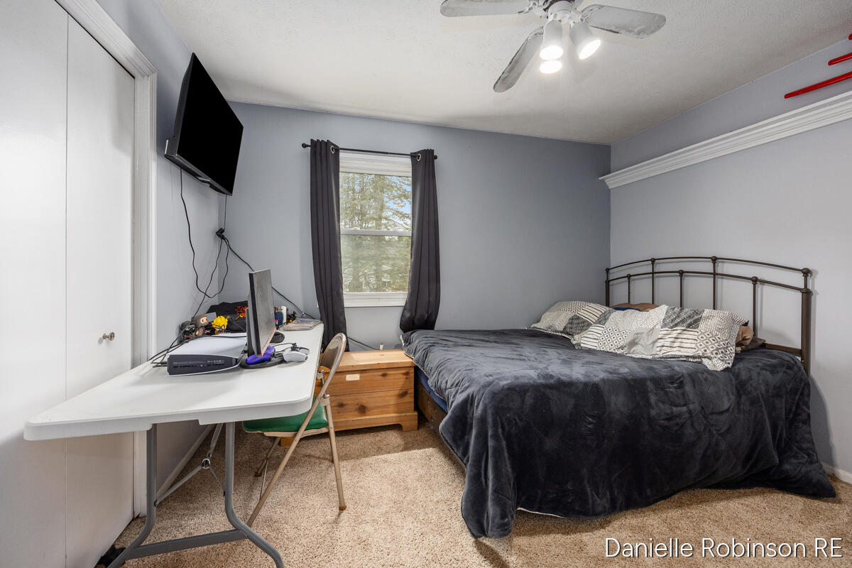 3460 Sunnyhill Street NE Rockford MI 49341