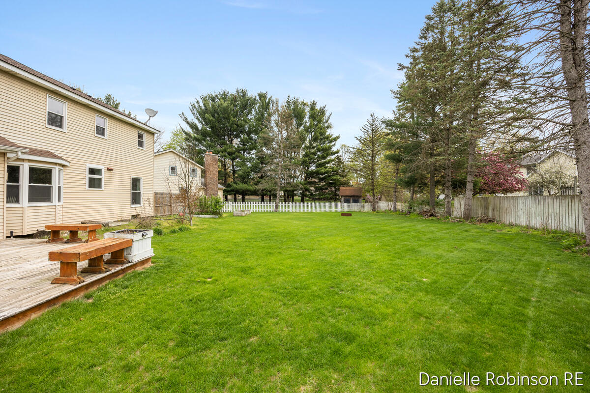 3460 Sunnyhill Street NE Rockford MI 49341
