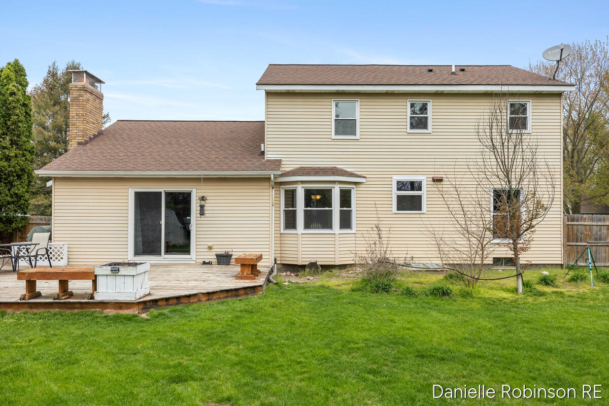 3460 Sunnyhill Street NE Rockford MI 49341
