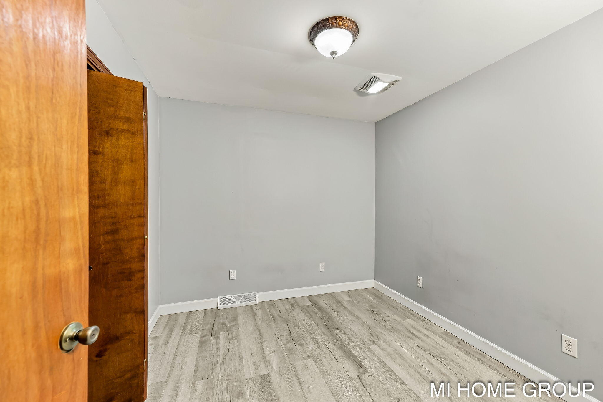 11774 Tyler Street Holland MI 49424