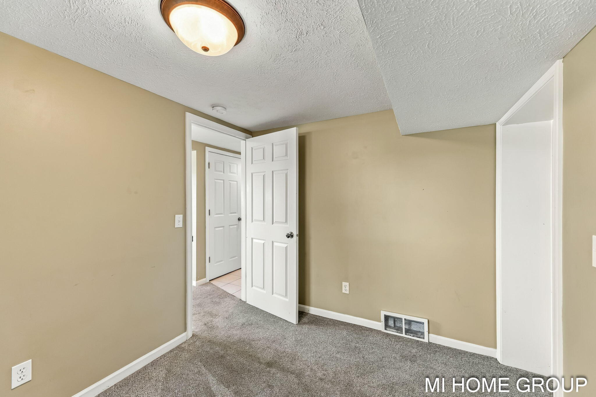 11774 Tyler Street Holland MI 49424