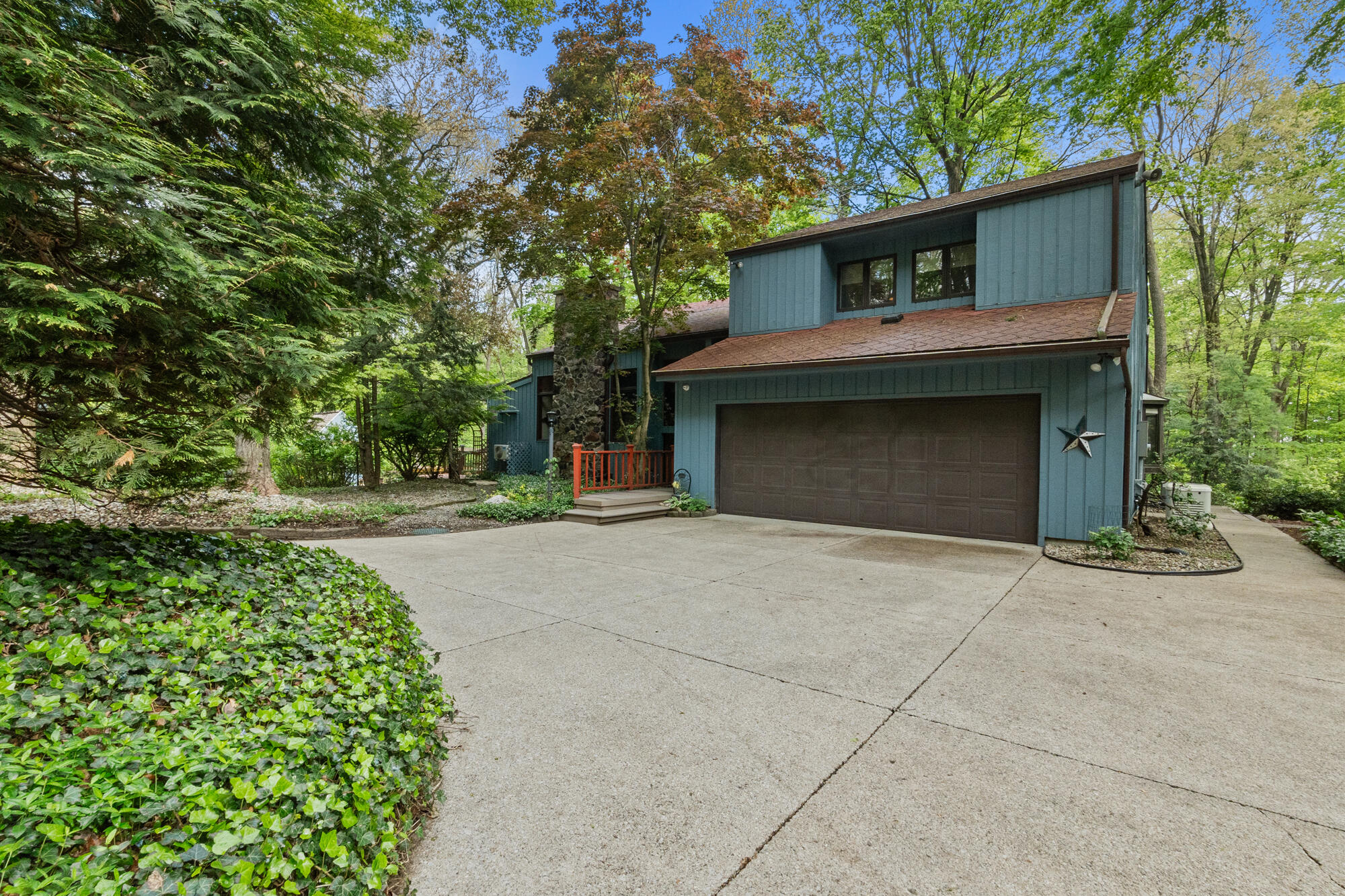 30938 Redfield Street Niles MI 49120