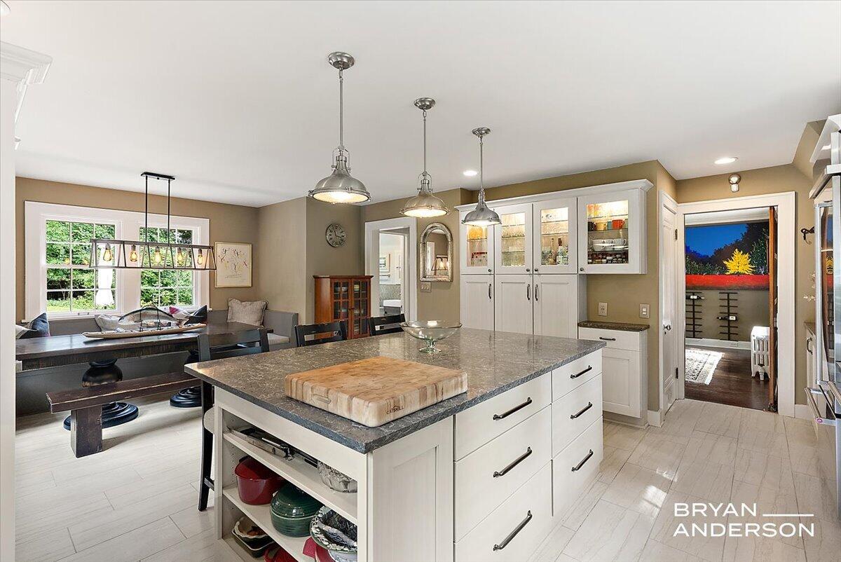 1830 Bridge Street NW Grand Rapids MI 49504