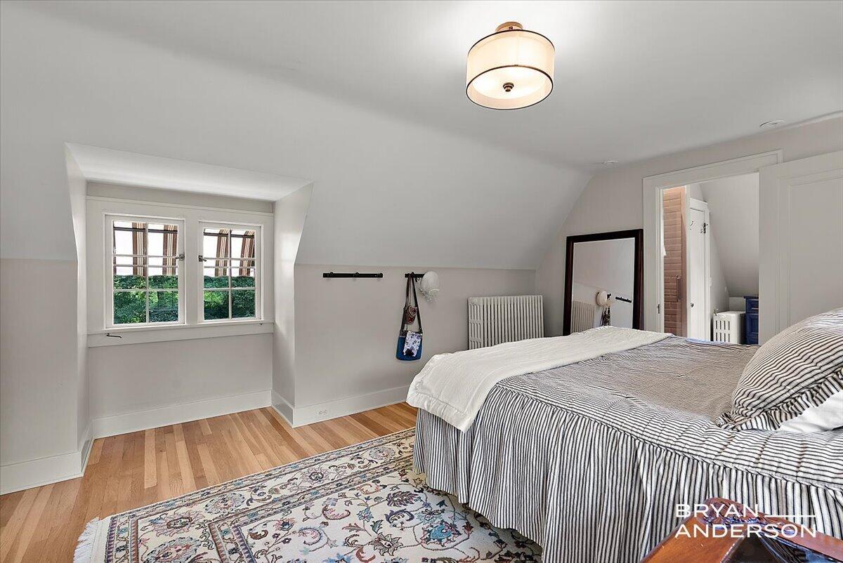 1830 Bridge Street NW Grand Rapids MI 49504