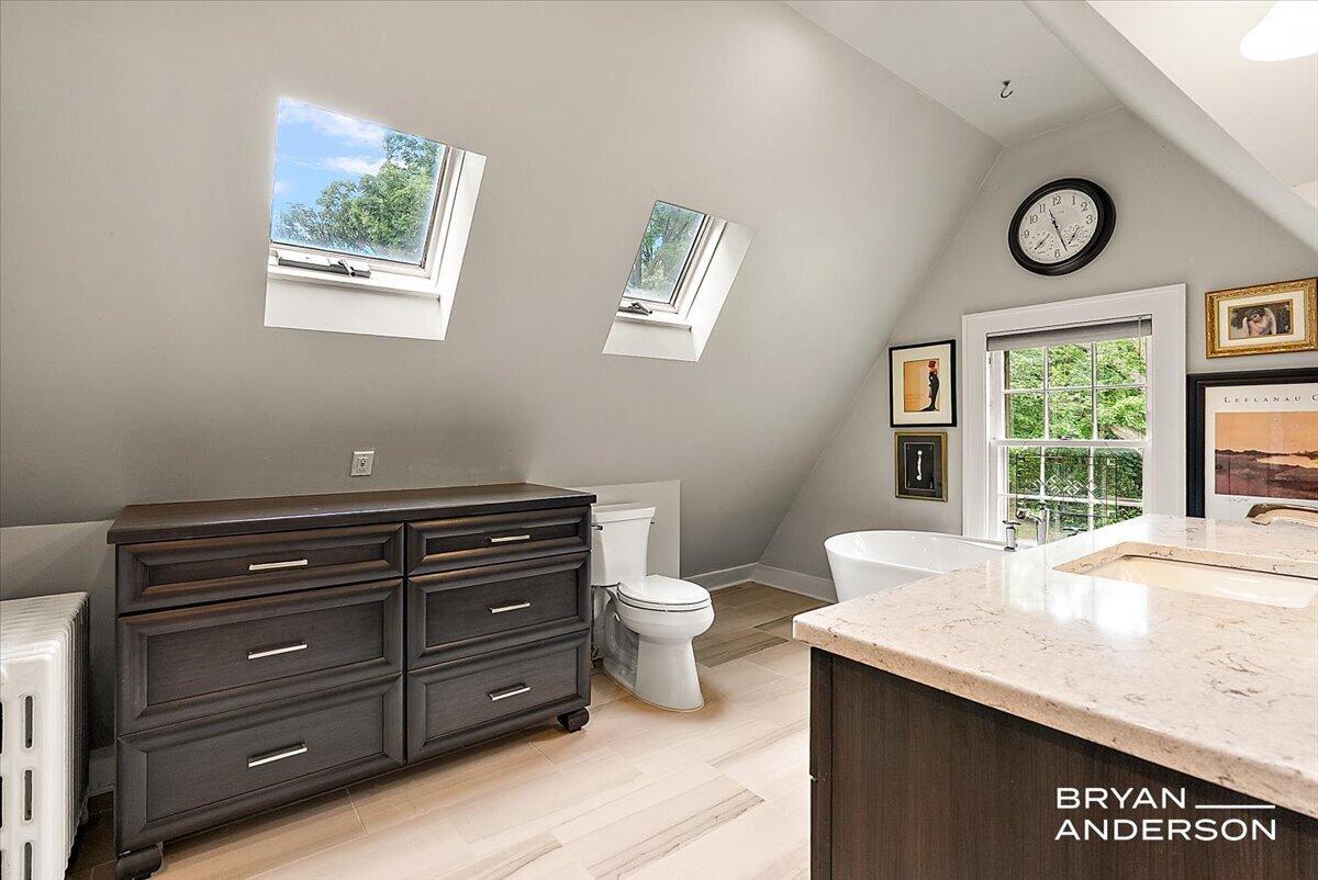 1830 Bridge Street NW Grand Rapids MI 49504