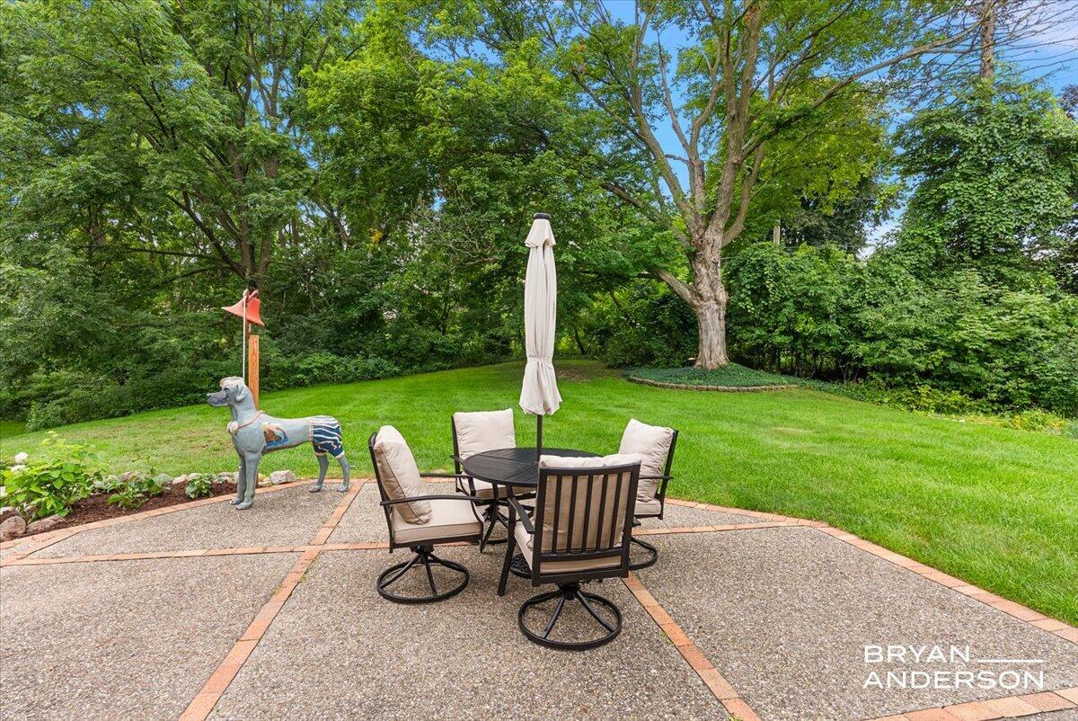 1830 Bridge Street NW Grand Rapids MI 49504