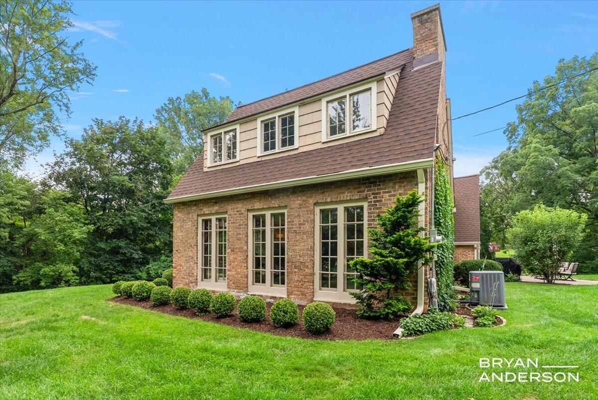 1830 Bridge Street NW Grand Rapids MI 49504