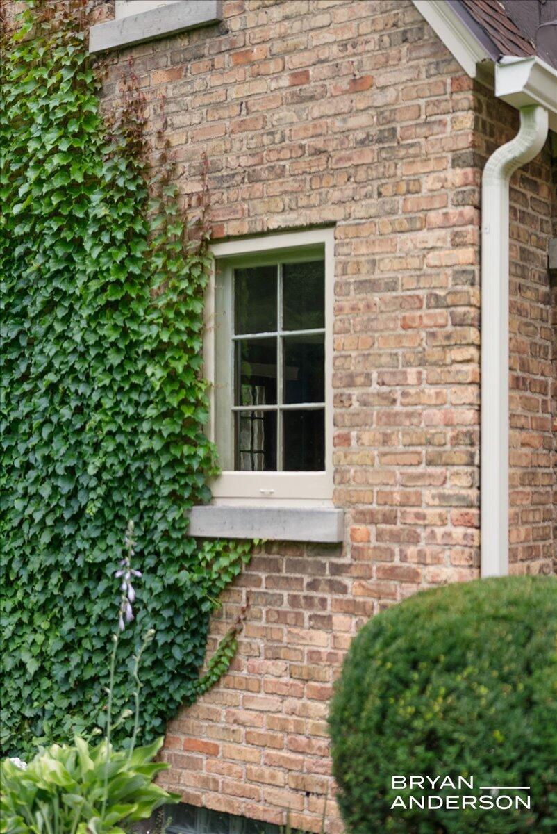 1830 Bridge Street NW Grand Rapids MI 49504