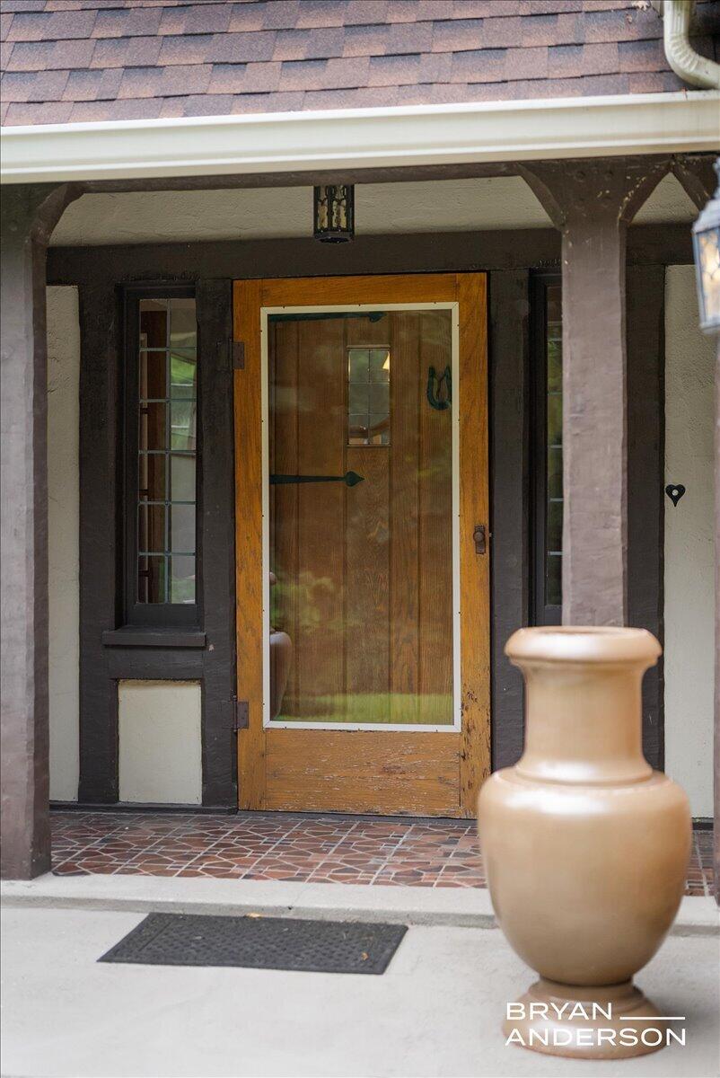 1830 Bridge Street NW Grand Rapids MI 49504